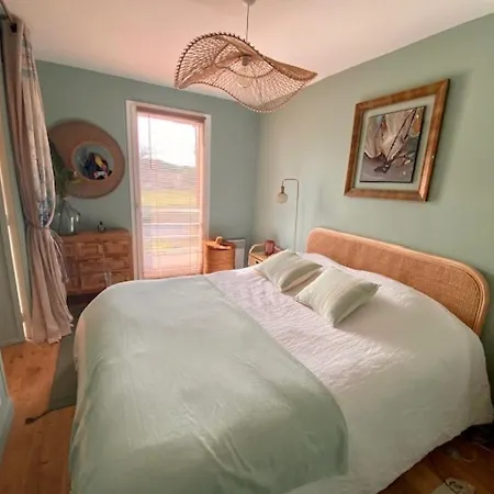 T2 Moderne Pres Du Port De Avec Parking, Balcon Et Wi-fi - Fr-1-474-240 Apartment *
